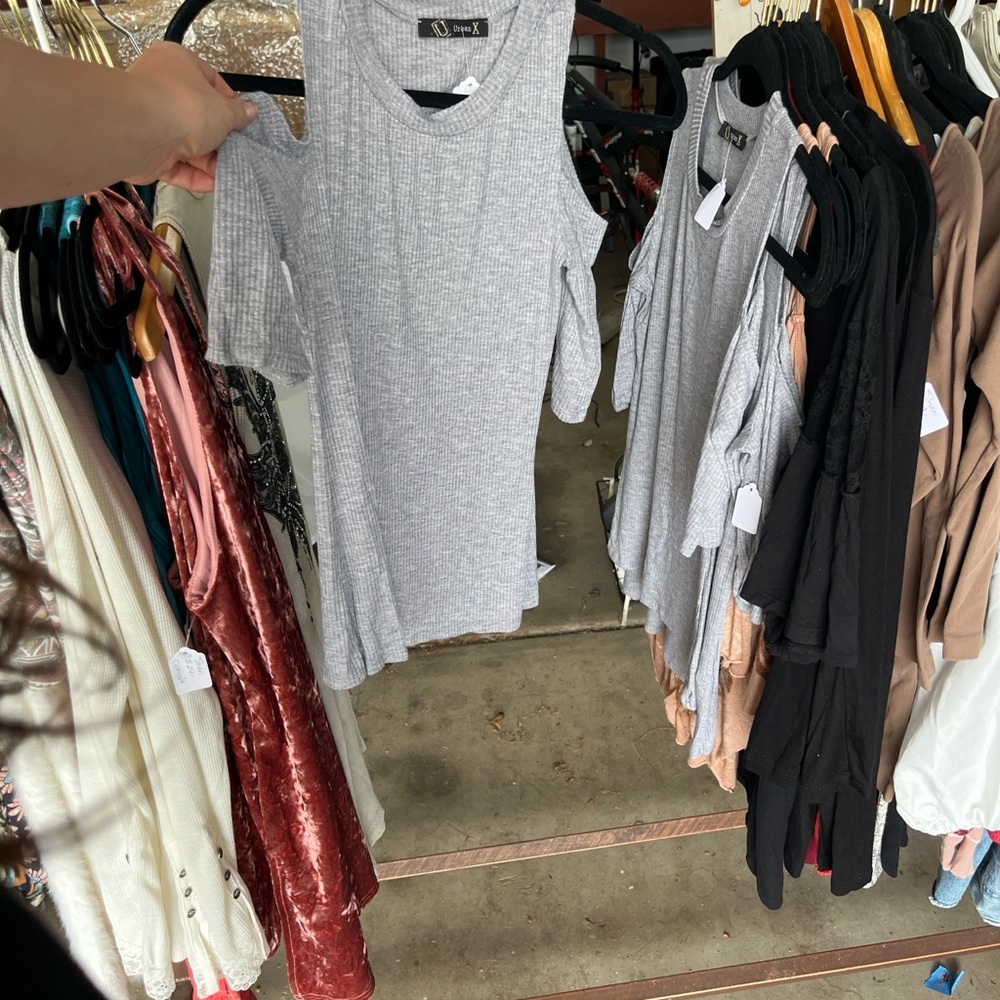 Dollhouse Light Gray Cold-Shoulder Ribbed Tunic